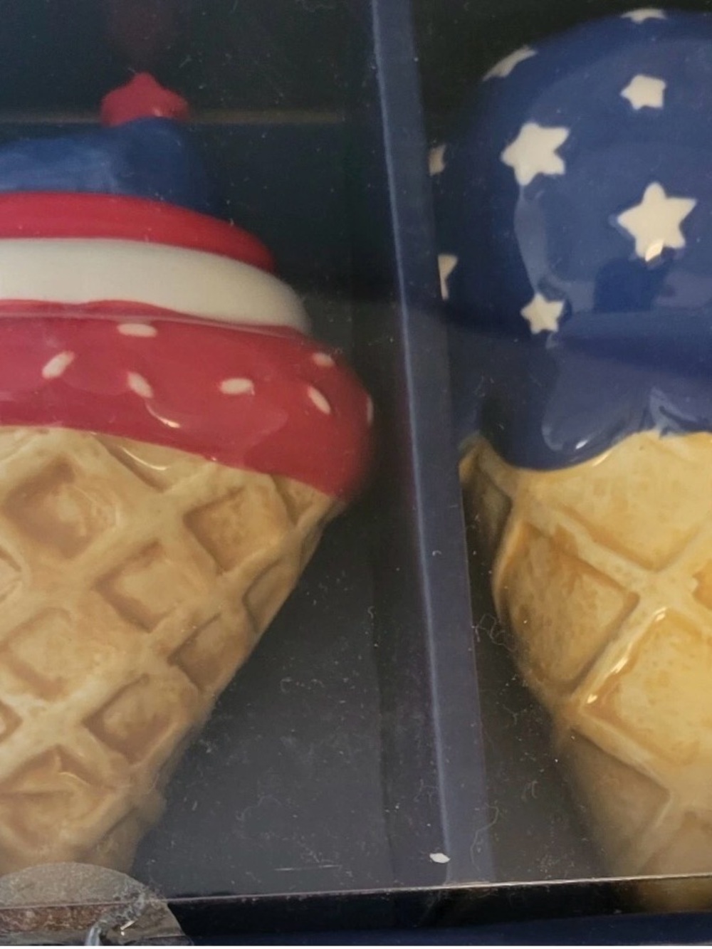 Martha Stewart July 4th Patriotic Stars & Stripes Ceramic Ice Cream Cones NIB - Picture 8 of 11